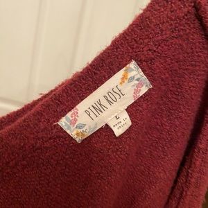 Super soft v-neck front and back maroon sweater